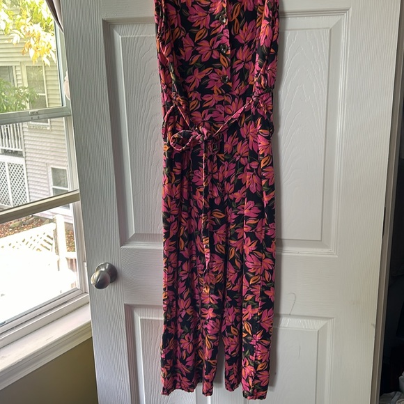 Jumpsuit - Picture 2 of 6